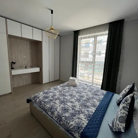 Eva By The Sea * コンスタンツァ