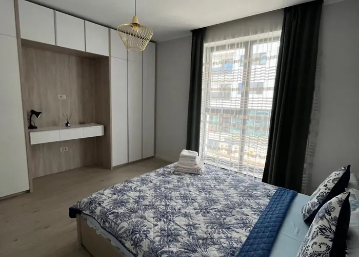 Eva By The Sea * コンスタンツァ